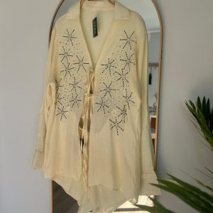 Inicio blusa amarilla con lazos y bordado brillante – manga larga